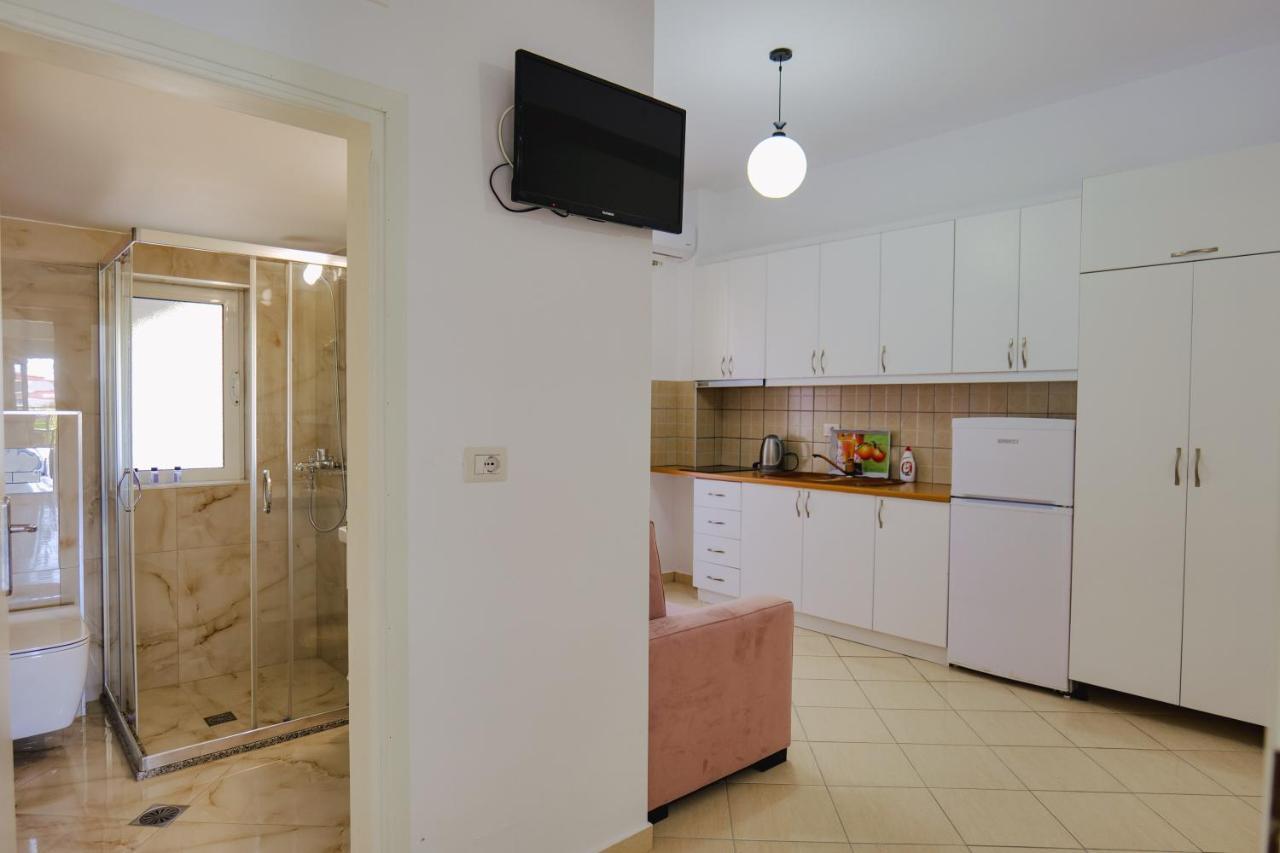 ساراندا Eleni Guest House المظهر الخارجي الصورة