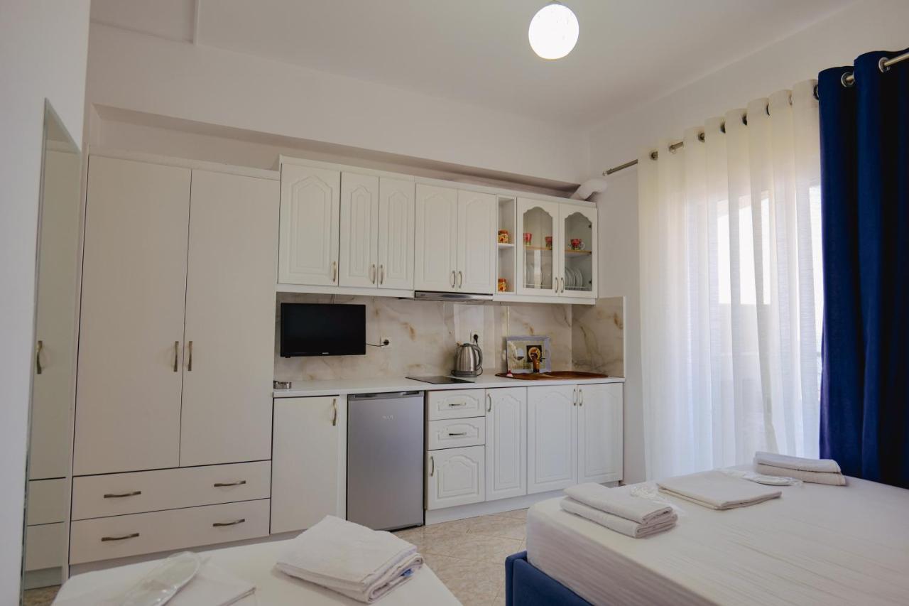 ساراندا Eleni Guest House المظهر الخارجي الصورة