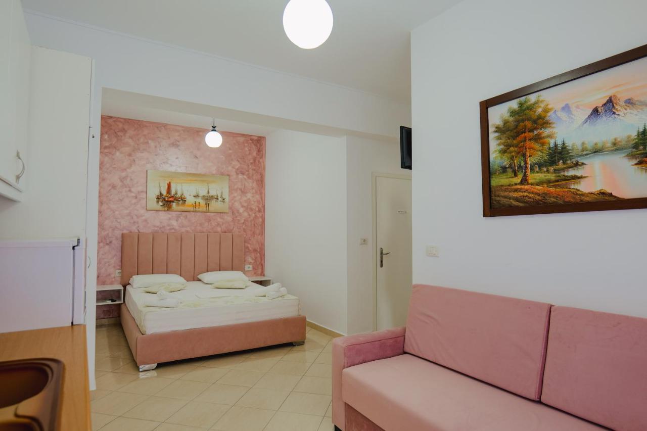 ساراندا Eleni Guest House المظهر الخارجي الصورة