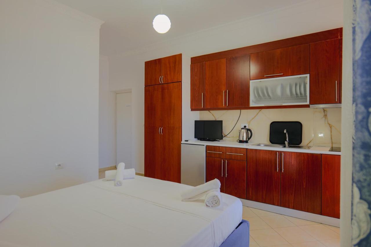 ساراندا Eleni Guest House المظهر الخارجي الصورة