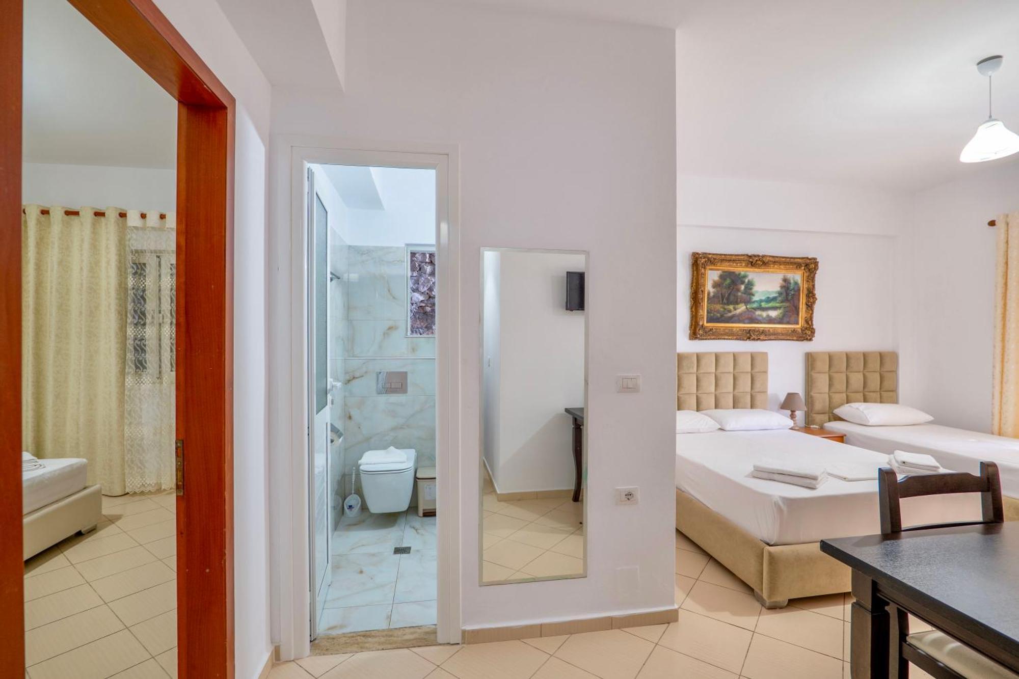 ساراندا Eleni Guest House المظهر الخارجي الصورة